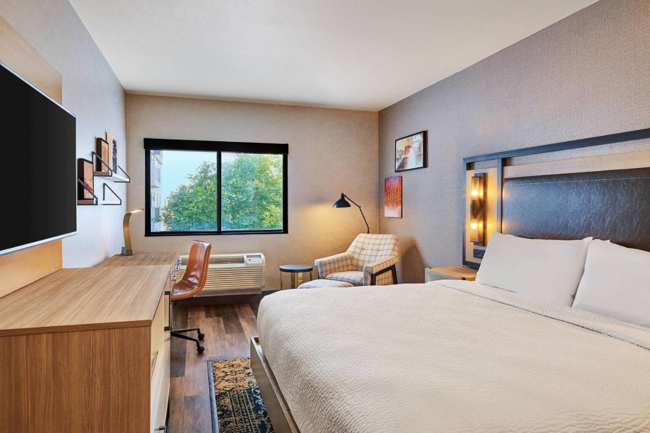 Four Points By Sheraton Salt Lake City Airport Екстериор снимка